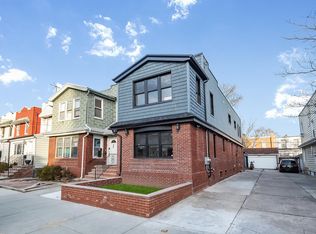 935 E 31st St, Brooklyn, NY 11210