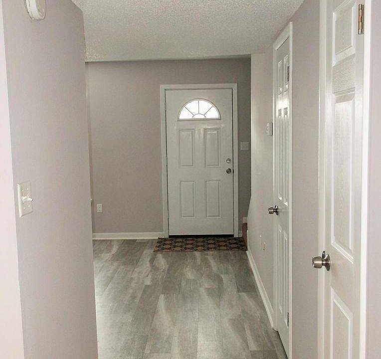 1st image of 411 Nordic Ln E