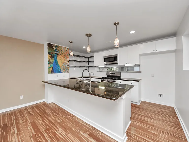 1428 Bailey St — Photo 13