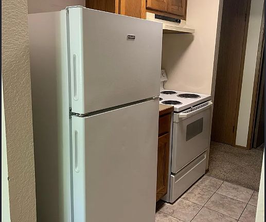 2nd image of 320 E Burke Ave #2
