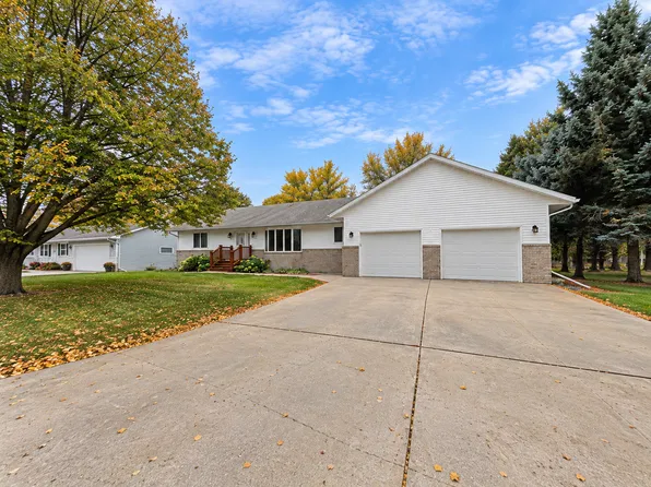 237 Crescent Dr, Breckenridge, MN 56520