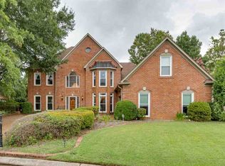 7562 Crystal Lake Dr, Cordova, TN 38016