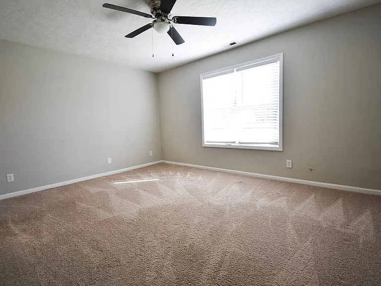 411 Northwoods Dr — Photo 14