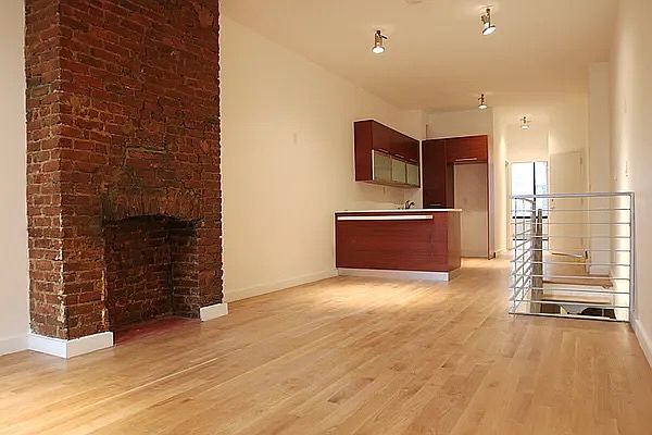 1st image of 375 Menahan St APT 1L