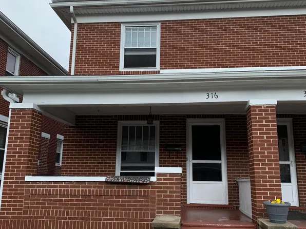 316 N Market St, Selinsgrove, PA 17870