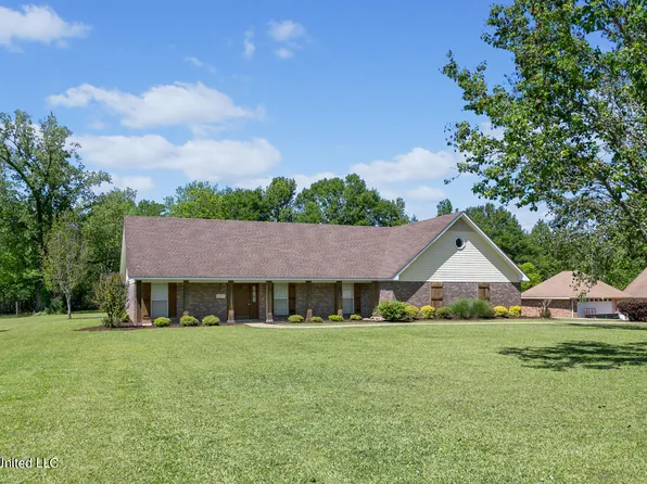 1867 Jayroe Dr, Jackson, MS 39272