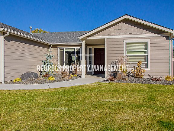 3rd image of 18431 E Selkirk Estates Rd
