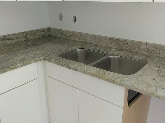 4th image of 701 NW 30th St