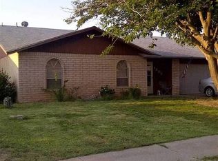 1405 Taylor Dr, Roswell, NM 88203