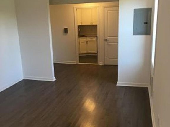 2nd image of 5611 94th St APT 4K