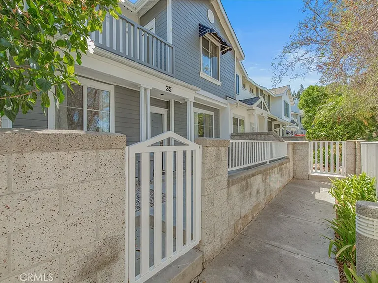 35 Coronado Cay Ln — Photo 1