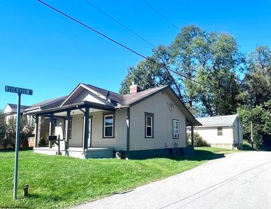 410 & 410-1/2 Highland Ave, Fairmont, WV, 26554