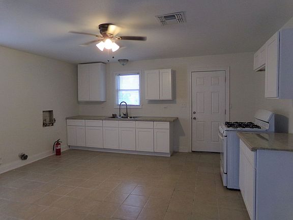 3rd image of 2111 4th St
