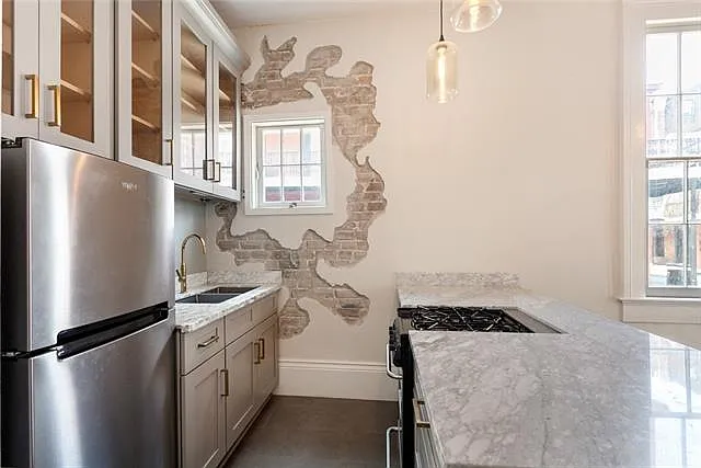 1300 Chartres St — Photo 11