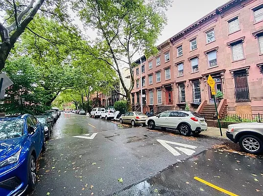 Rented by null | media 9