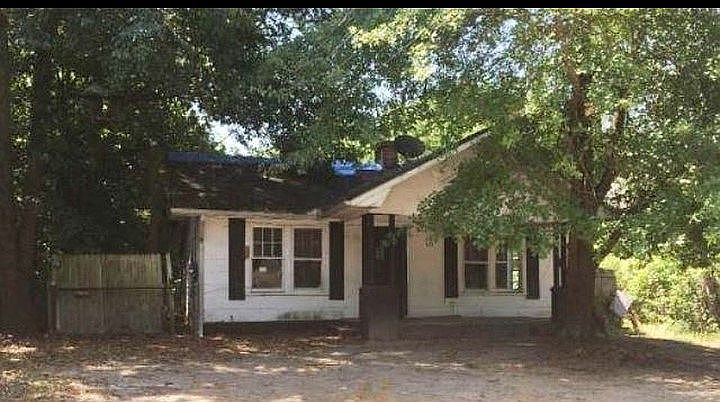1st image of 822 Grady St S