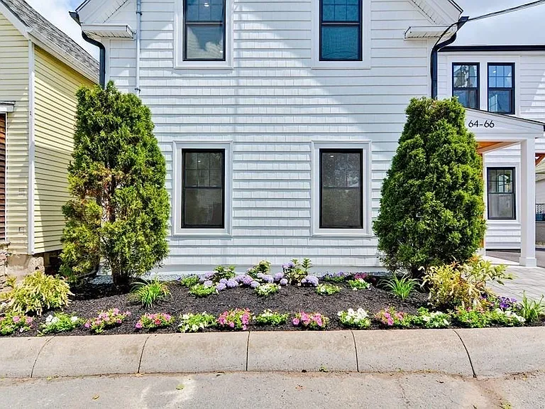 64 Crescent St #1 — Photo 34
