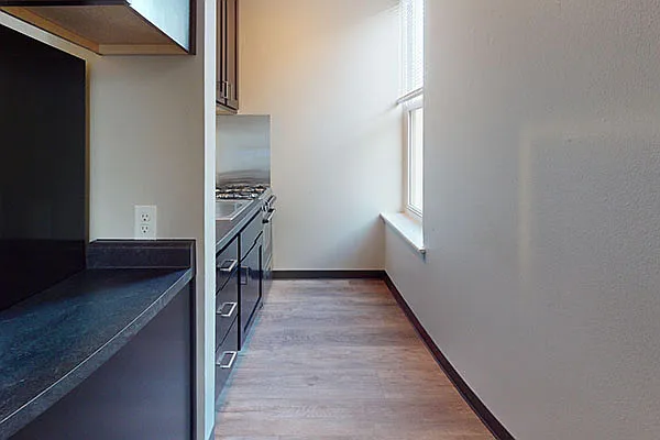1040 E. Knapp St. — Photo 14