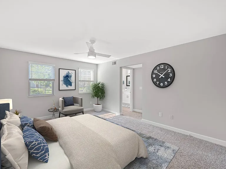 Indian Creek Apartments and Townhomes — Photo 104