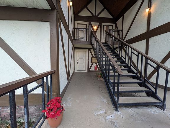 2nd image of 500 Newell Hill Rd Unit 108A