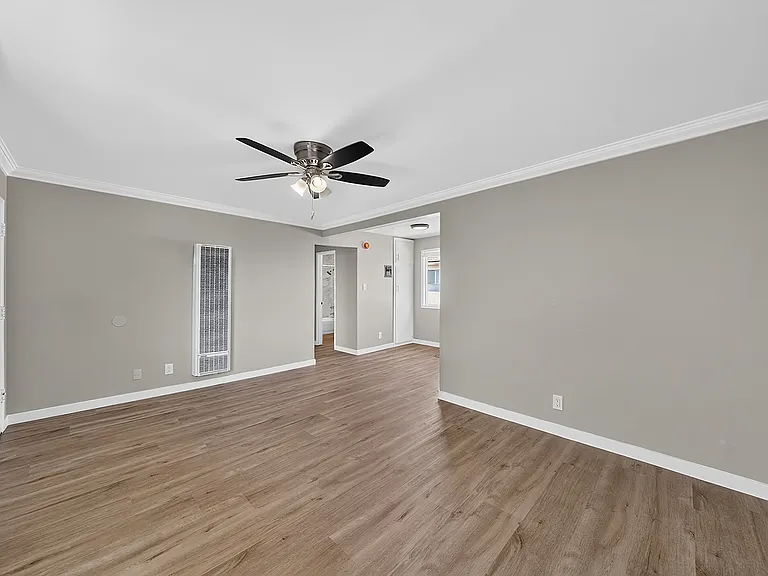 316 N Moore Ave #G — Photo 2