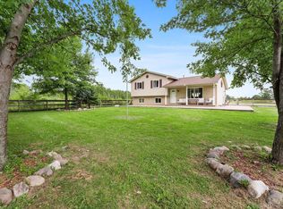 16104 Streicher Rd, Brownstown, MI 48173