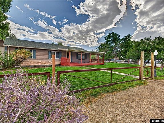 3rd image of 6709 Riverside Dr