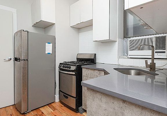 3rd image of 765 Macdonough St #1F