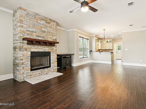 4th image of 13259 River Bluff Dr