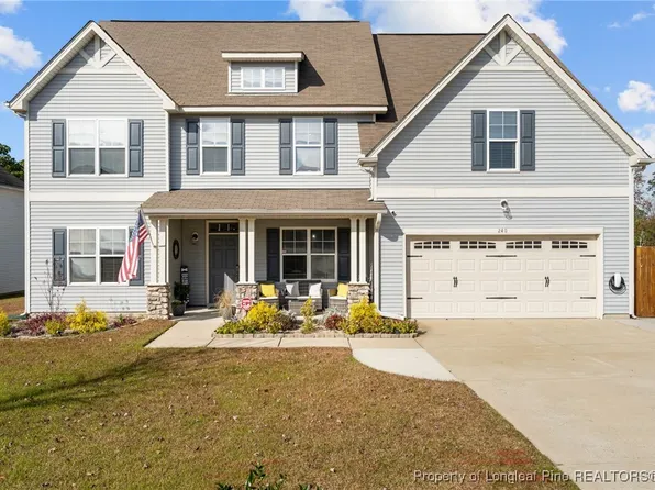 240 Heathrow Dr, Spring Lake, NC 28390