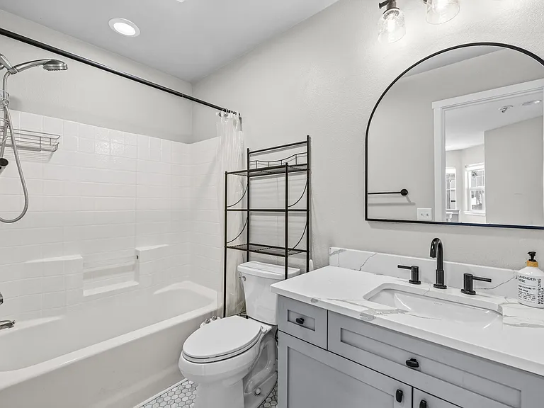 205 Newport Way NW #C1 — Photo 32