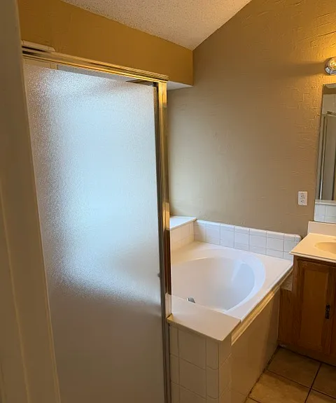 8806 Oakwood Ln — Photo 10
