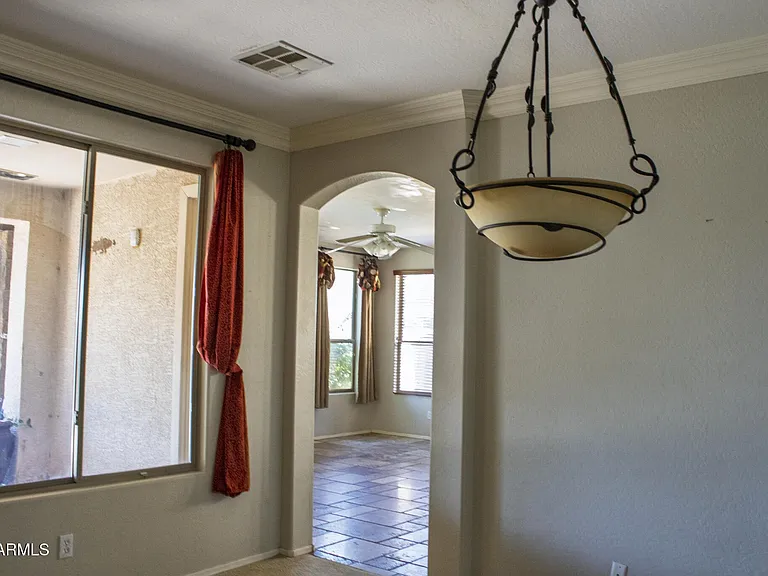 10321 W Windsor Ave — Photo 10