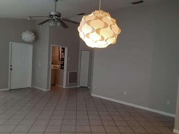 4th image of 5149 Woodland Dr
