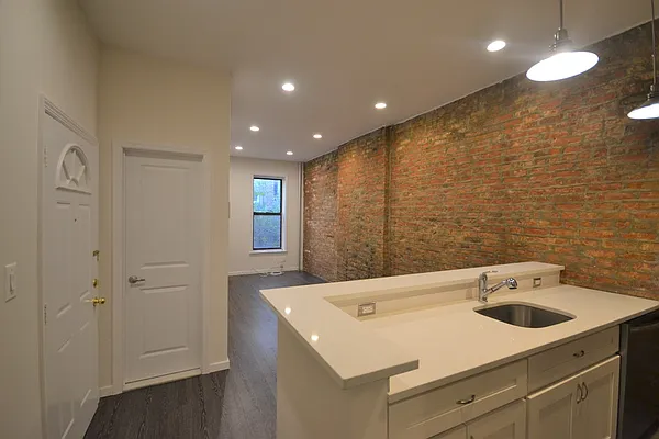 Rented by Bold New York | media 21