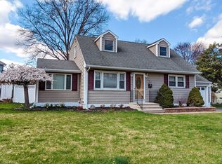 50 Wickom Ave, Hamilton, NJ 08690
