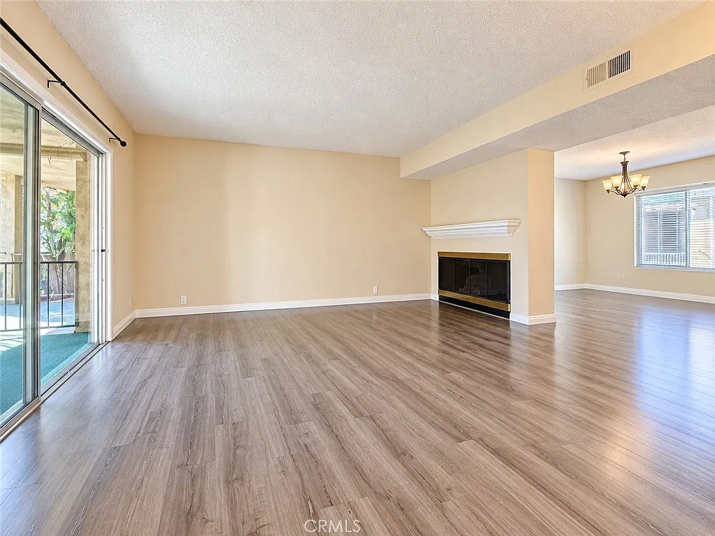 3 bed, 1703 sqft, $3,500 — Photo 4