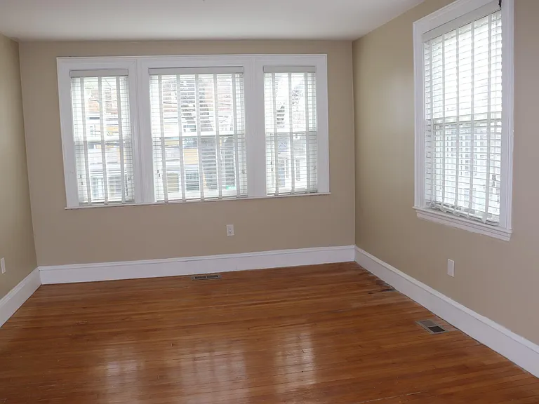 40 Beaumont St #1 — Photo 7