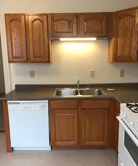 407 Chestnut St #1 — Photo 6