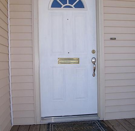 2nd image of 4424 Eve St