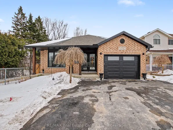 771 Victoria Ter, Centre Wellington, ON N1M 3L5