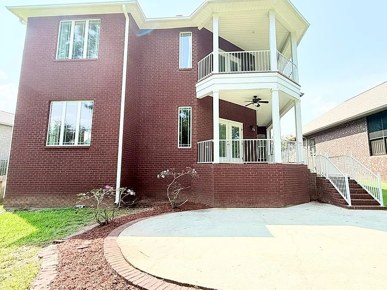 2610 Caldwell Cir — Photo 19