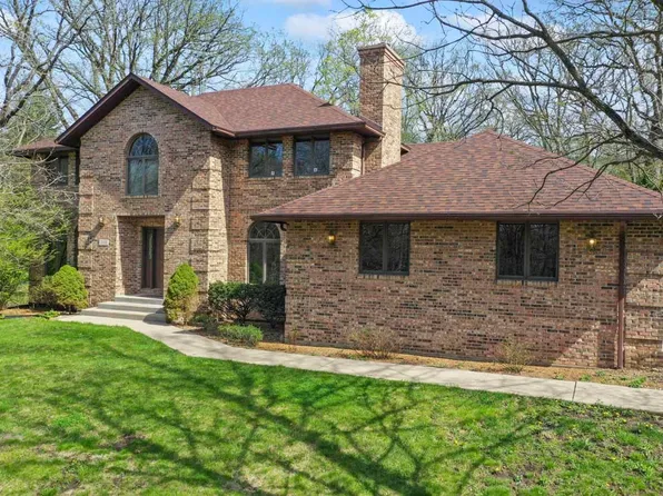 705 Briar Ln, Morris, IL 60450