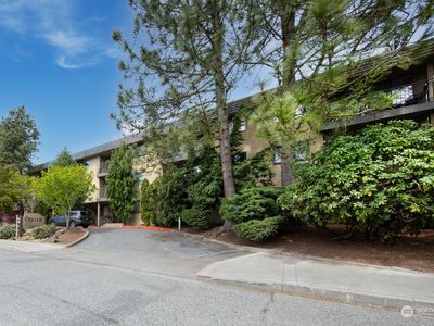 750 N 143rd Street #101, Seattle, WA, 98133