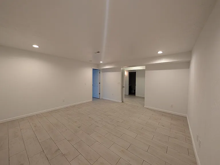 4526 E Frederick Ave — Photo 17