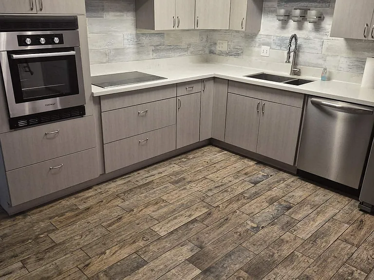 3030 E Clarendon Ave #7 — Photo 7