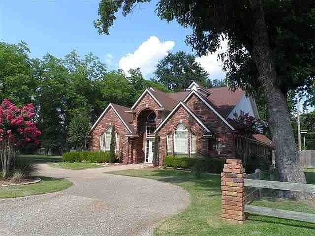 1st image of 3504 Tiffany Ln