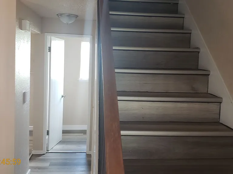 923 E Marine View Dr #A — Photo 2