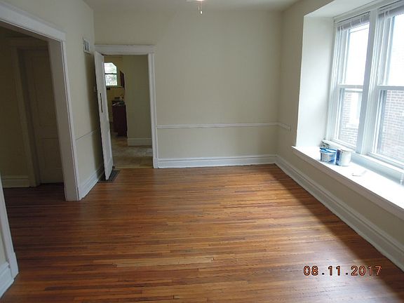 5th image of 4951 Laclede Ave APT 3E