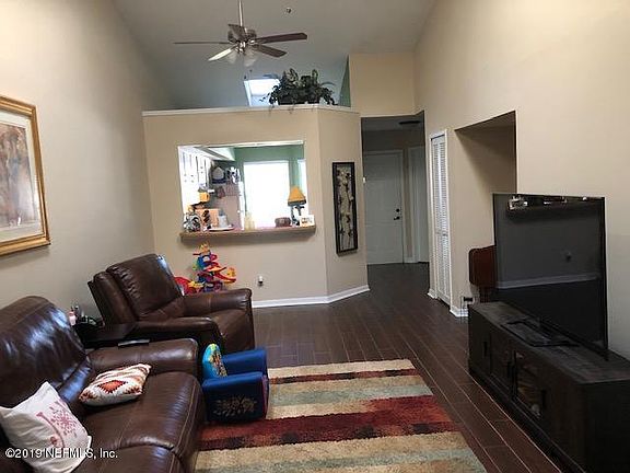 5th image of 11065 Wandering Oaks Dr